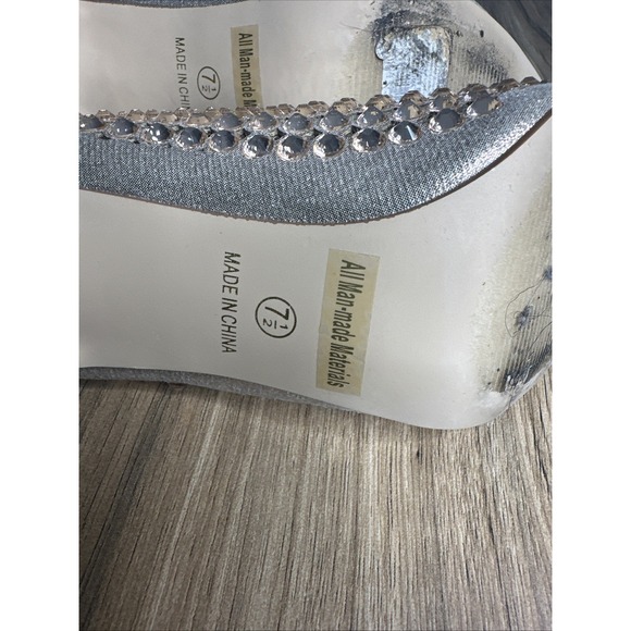 Glaze Women's Heels Size 7.5 Tan Pointed Gem Covered - Picture 12 of 12